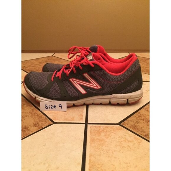 New Balance pink and grey Running or walking shoes size 9 - Picture 1 of 5